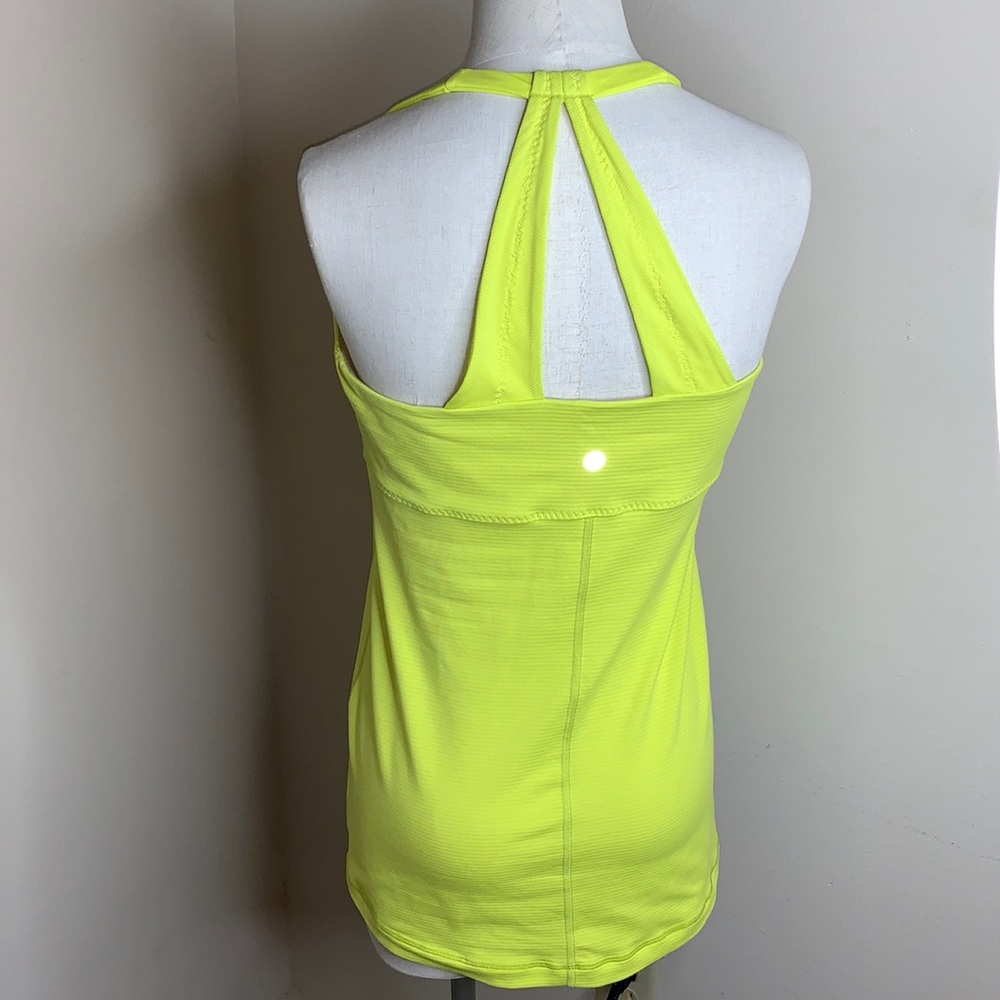 EUC Lululemon Scoop Me Up II Tank 10